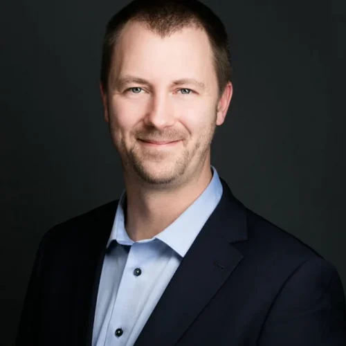 Buscando-CEO-Kyler-Hardy-6001-1-1024x683-1